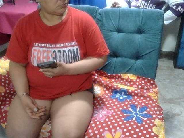 curiousnasty live cam on BongaCams
