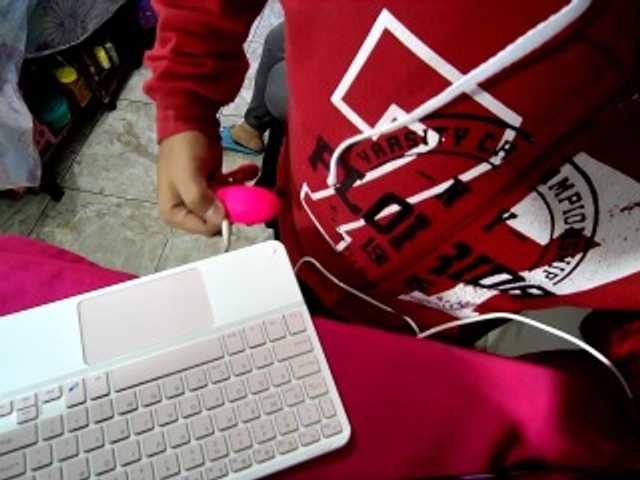 curiousnasty live cam on BongaCams