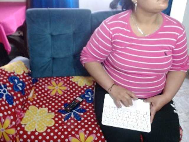 curiousnasty live cam on BongaCams