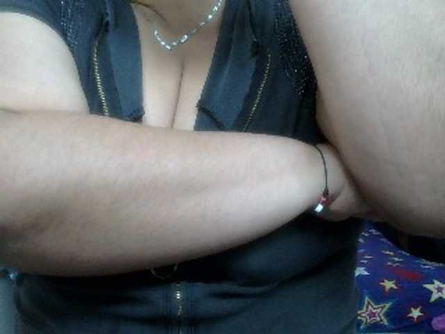 curiousnasty live cam on BongaCams