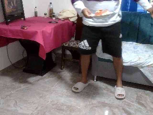 Modelo: curiousnasty