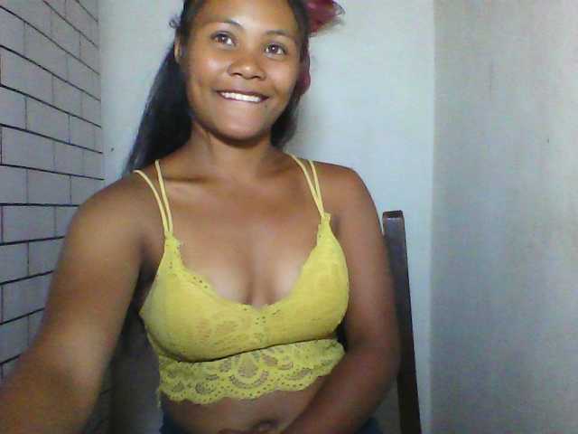 Dilliannah's BongaCams show and profile