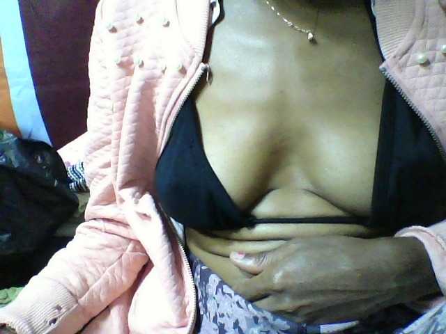 seths live cam on BongaCams