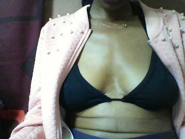seths live cam on BongaCams