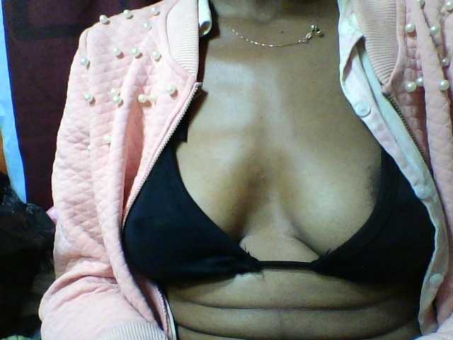 seths live cam on UnifiedCams