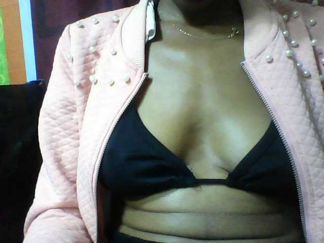 seths live cam on BongaCams