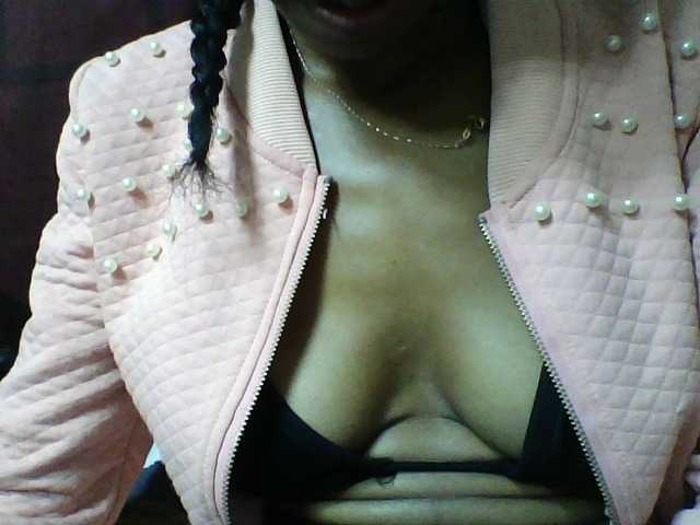 seths live cam on BongaCams