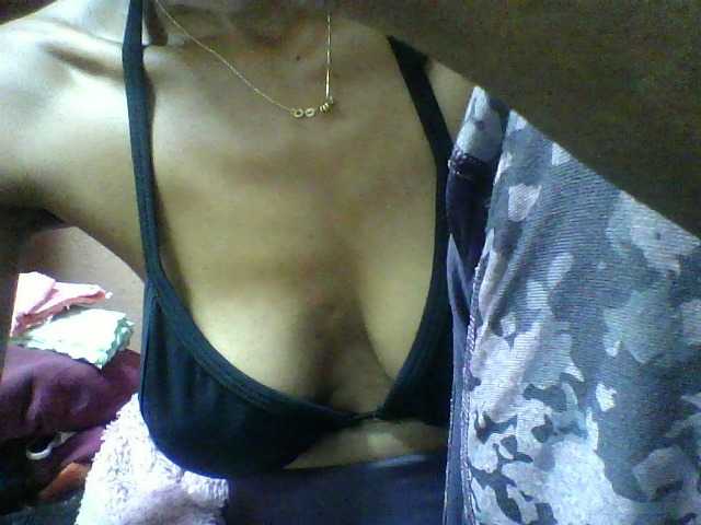 seths live cam on BongaCams