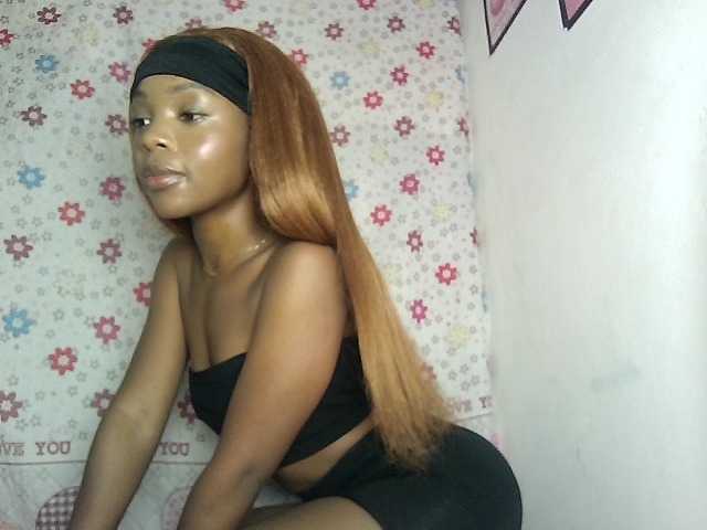 YumTam live webcam show
