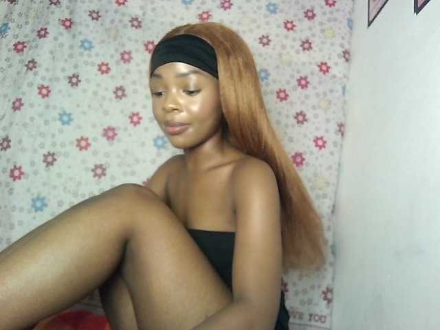 YumTam live cam on 