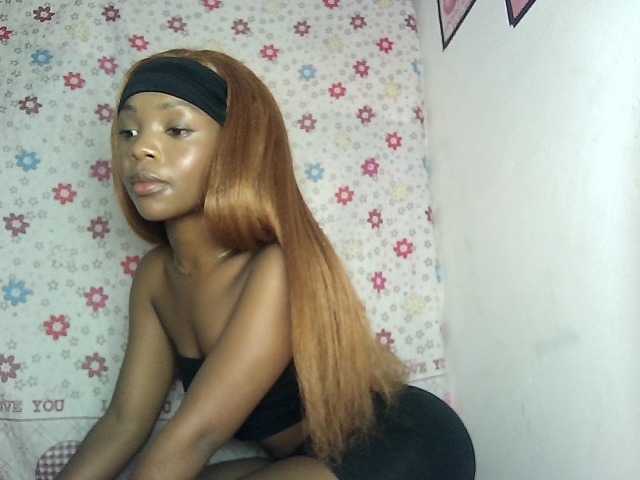 YumTam live webcam show
