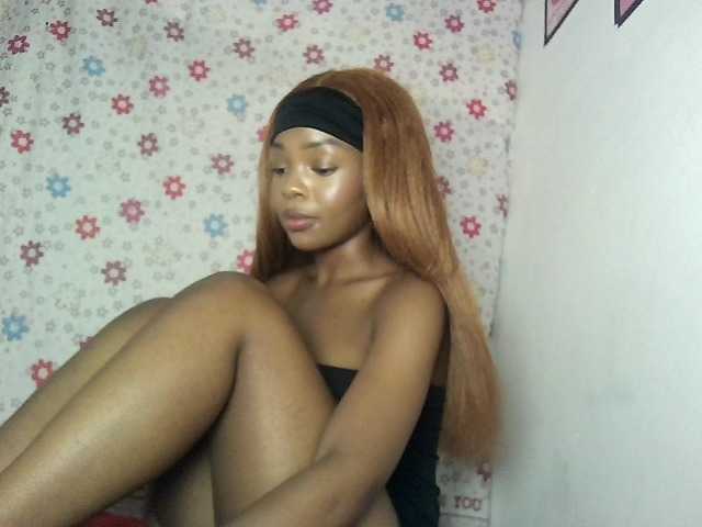 YumTam live cam on 