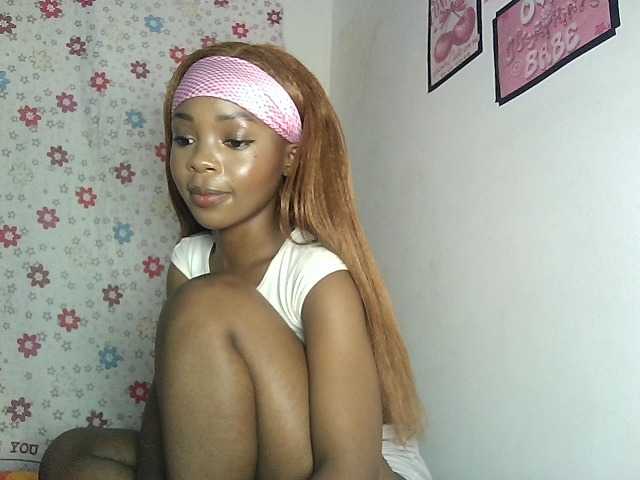 YumTam live cam on BongaCams