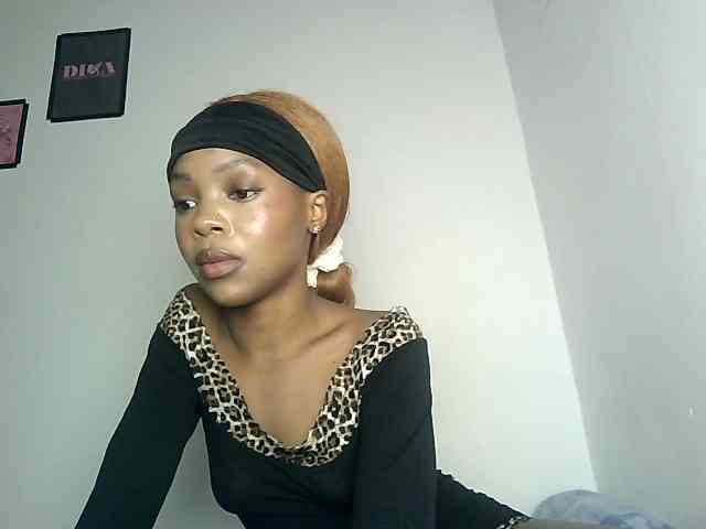 Model: YumTam