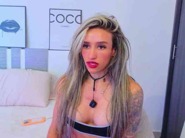 sofiaborton webcam