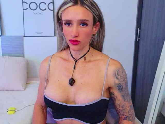 sofiaborton webcam