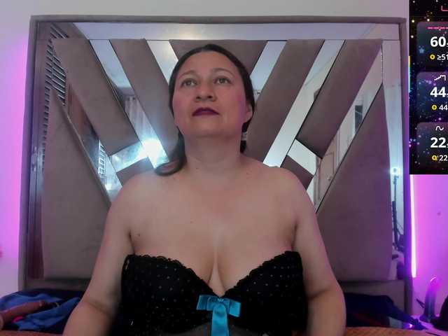 lilith-torres live cam on BongaCams