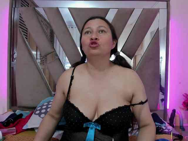 lilith-torres webcam