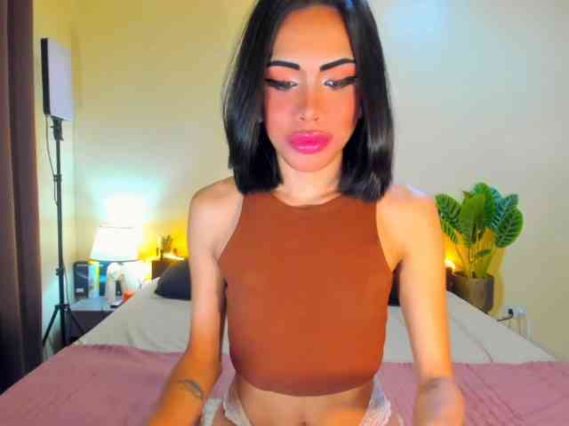 ursassytiffany Live Webcam on BongaCams