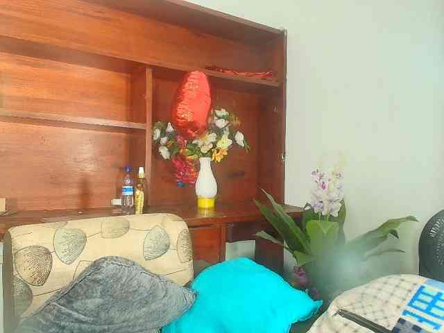 Naatashaa webcam