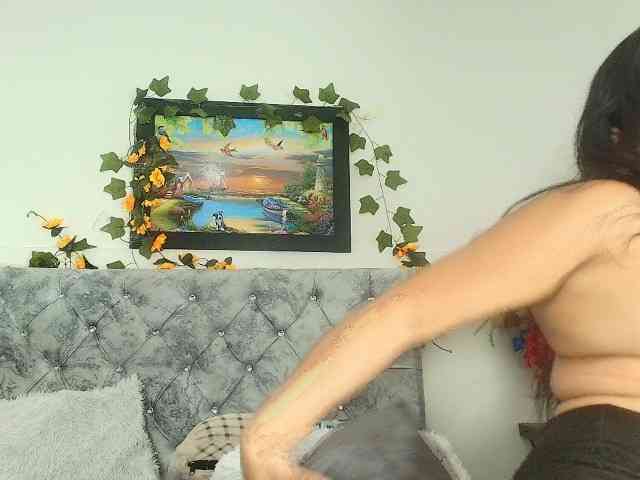 Naatashaa webcam