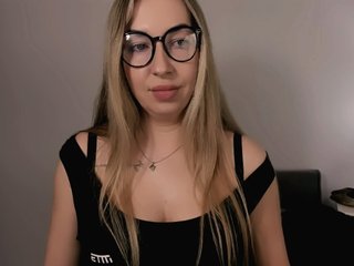 AriaBeauty Porn Show