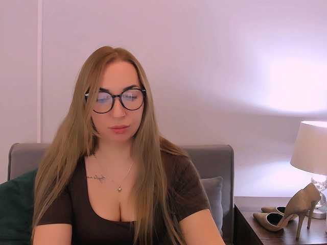 AriaBeauty live cam on BongaCams