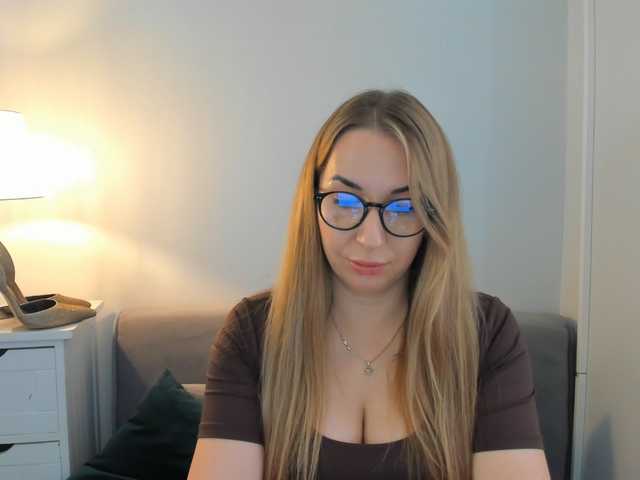 AriaBeauty live cam on BongaCams