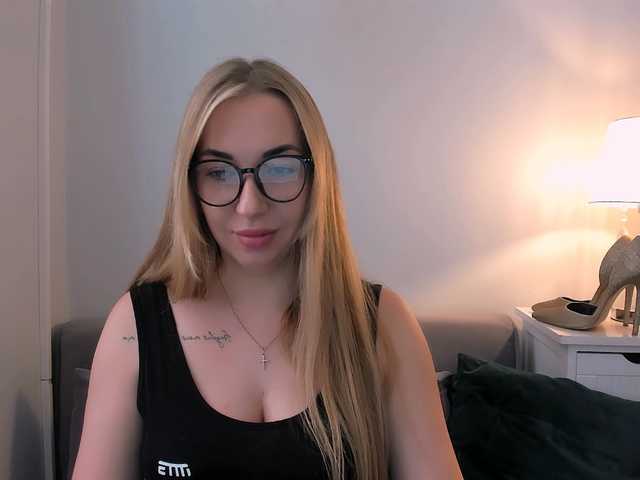 AriaBeauty live cam on BongaCams