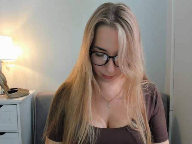 AriaBeauty live cam