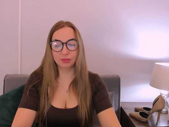 AriaBeauty live cam on BongaCams