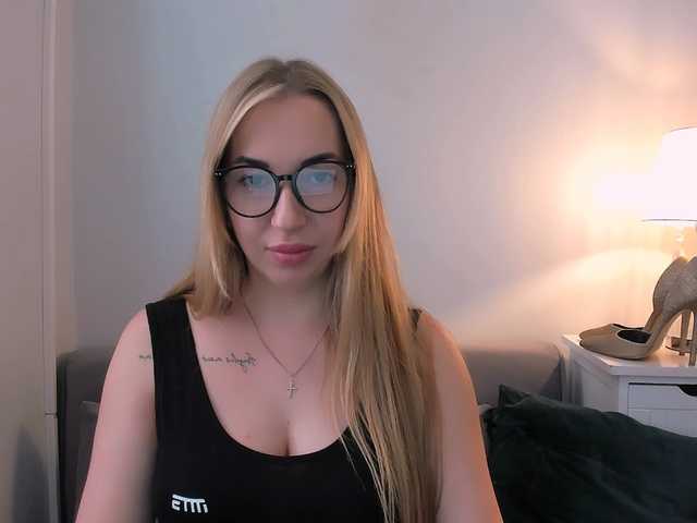 AriaBeauty live cam on BongaCams