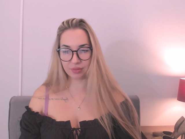 AriaBeauty live cam on BongaCams