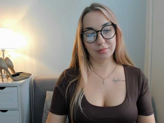 AriaBeauty live cam on BongaCams