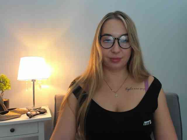 AriaBeauty webcam