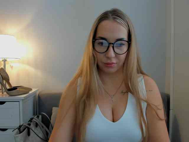 AriaBeauty webcam