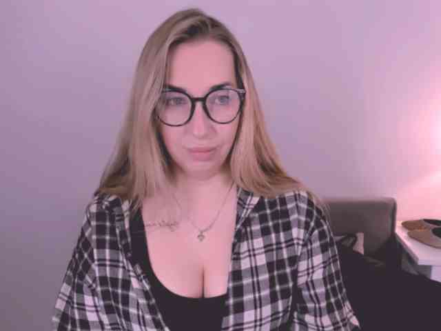 AriaBeauty webcam