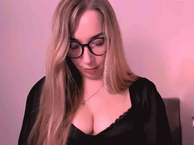 AriaBeauty webcam