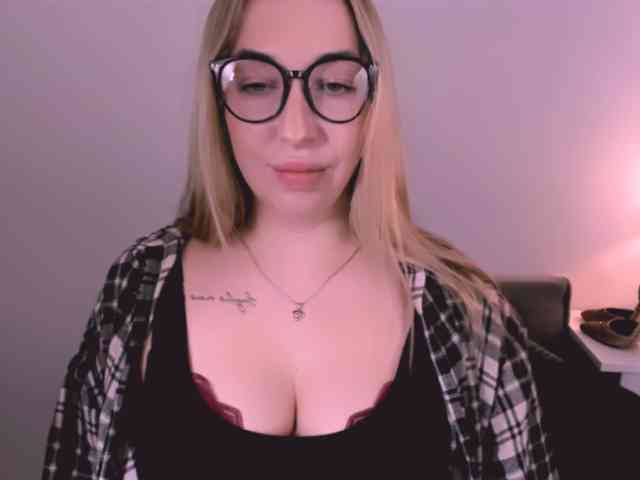 AriaBeauty webcam