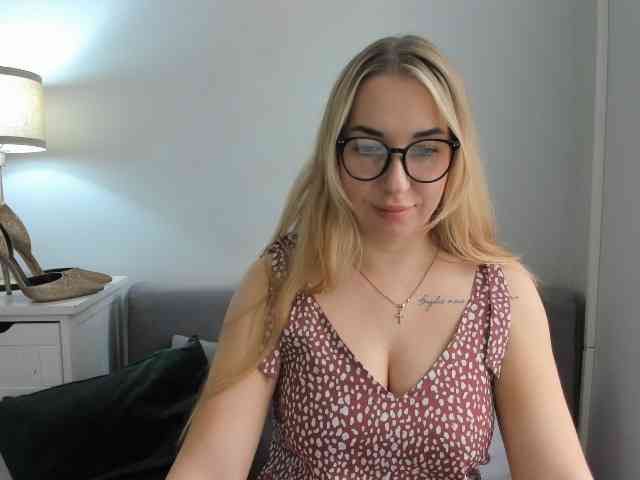 AriaBeauty webcam