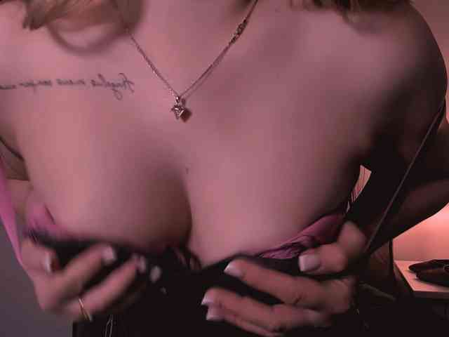 AriaBeauty webcam
