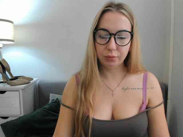 AriaBeauty webcam