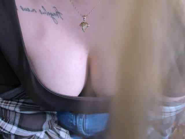 AriaBeauty webcam