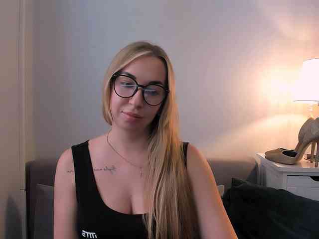 AriaBeauty webcam