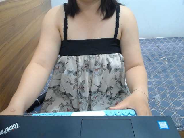 --Luna-- live cam on BongaCams
