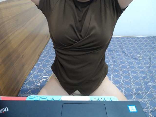--Luna-- live cam on BongaCams