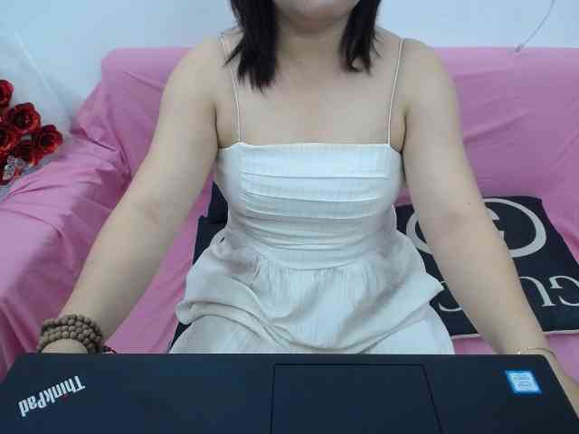 --Luna-- webcam