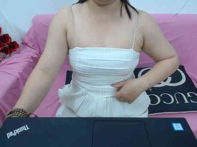 --Luna-- webcam
