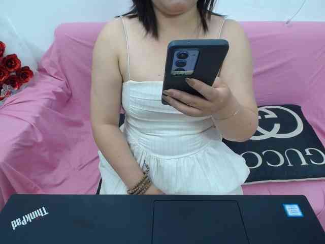 --Luna-- webcam