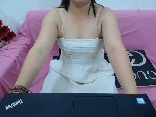 --Luna-- webcam